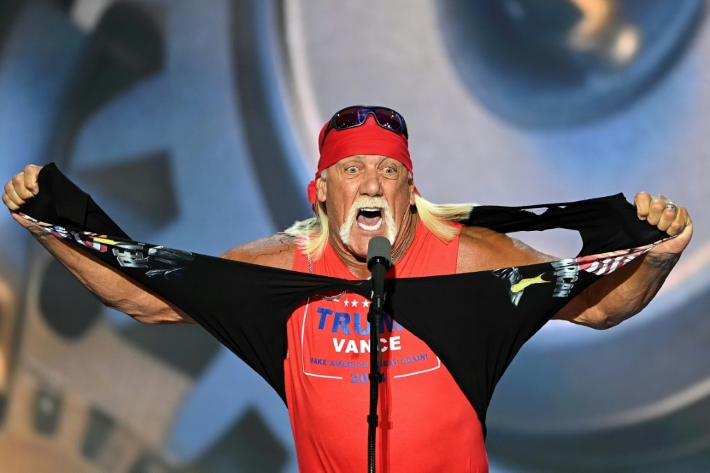 Pro wrestling legend Hulk Hogan dead at 71