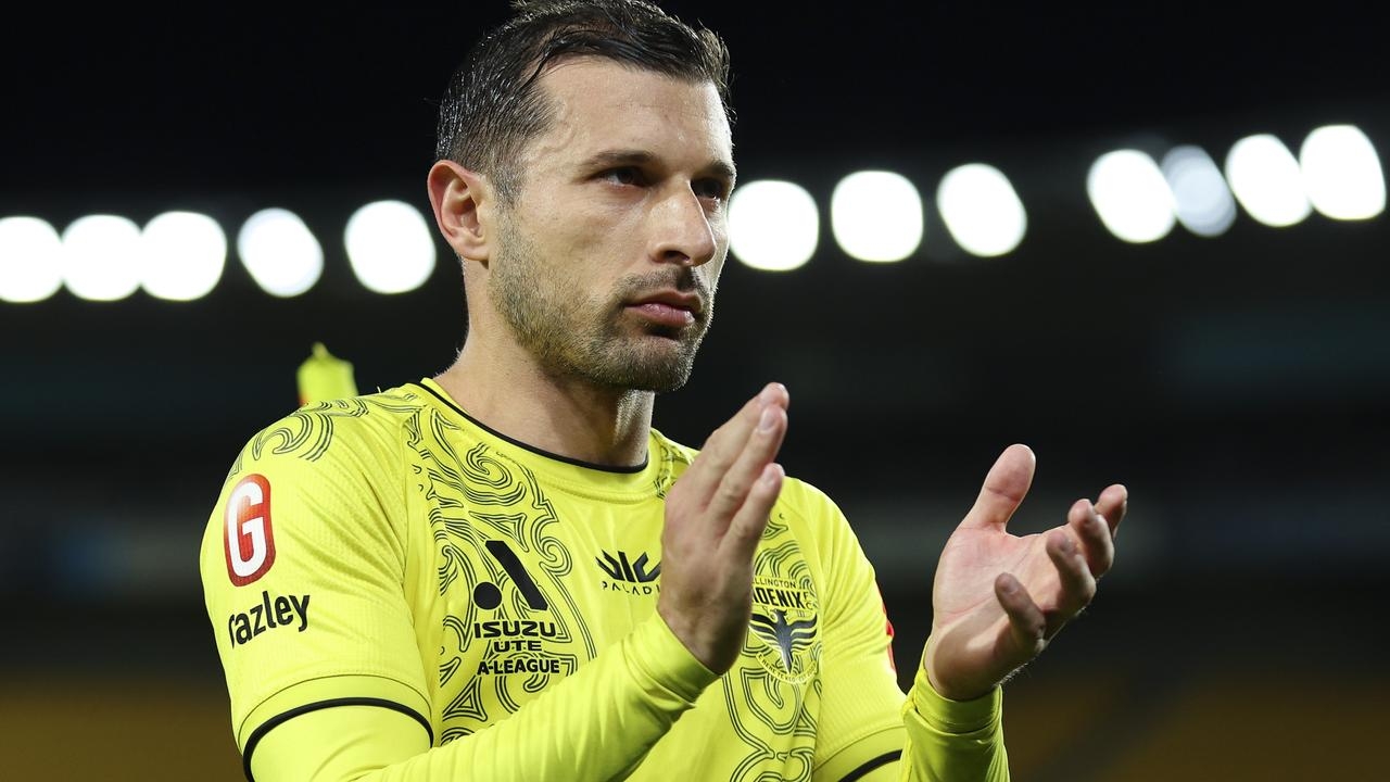 Western Sydney Wanderers confirm signing of A-League stalwart Kosta Barbarouses