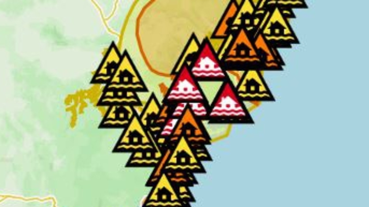 Residents in parts of NSW warned to evacuate as heavy rains cause flash flooding