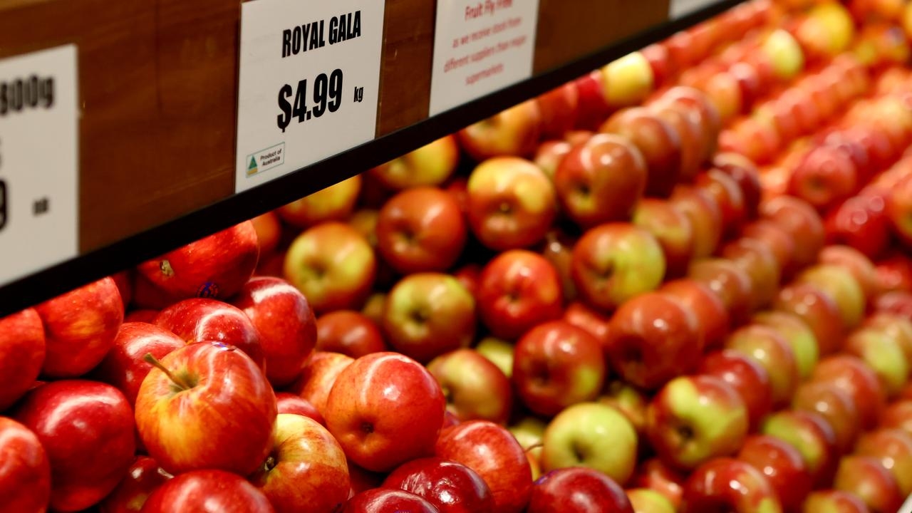 Aussie apple farmers win against supermarket giants after China trade expanded