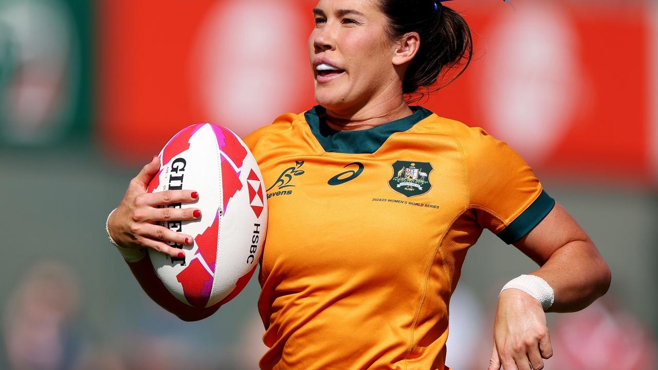 Sevens stars and Olympians Charlotte Caslick and Tia Hinds make Wallaroos 40-player squad in World Cup year