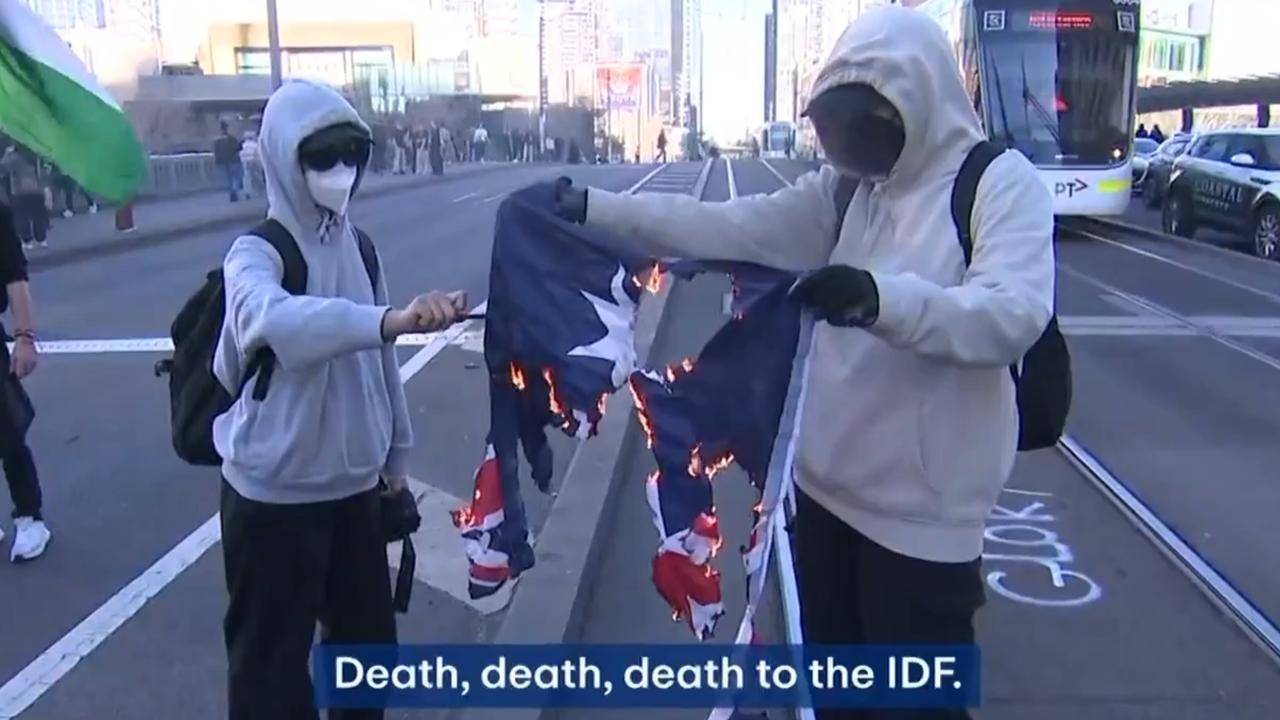 Australian flag burned at pro-Palestine march
