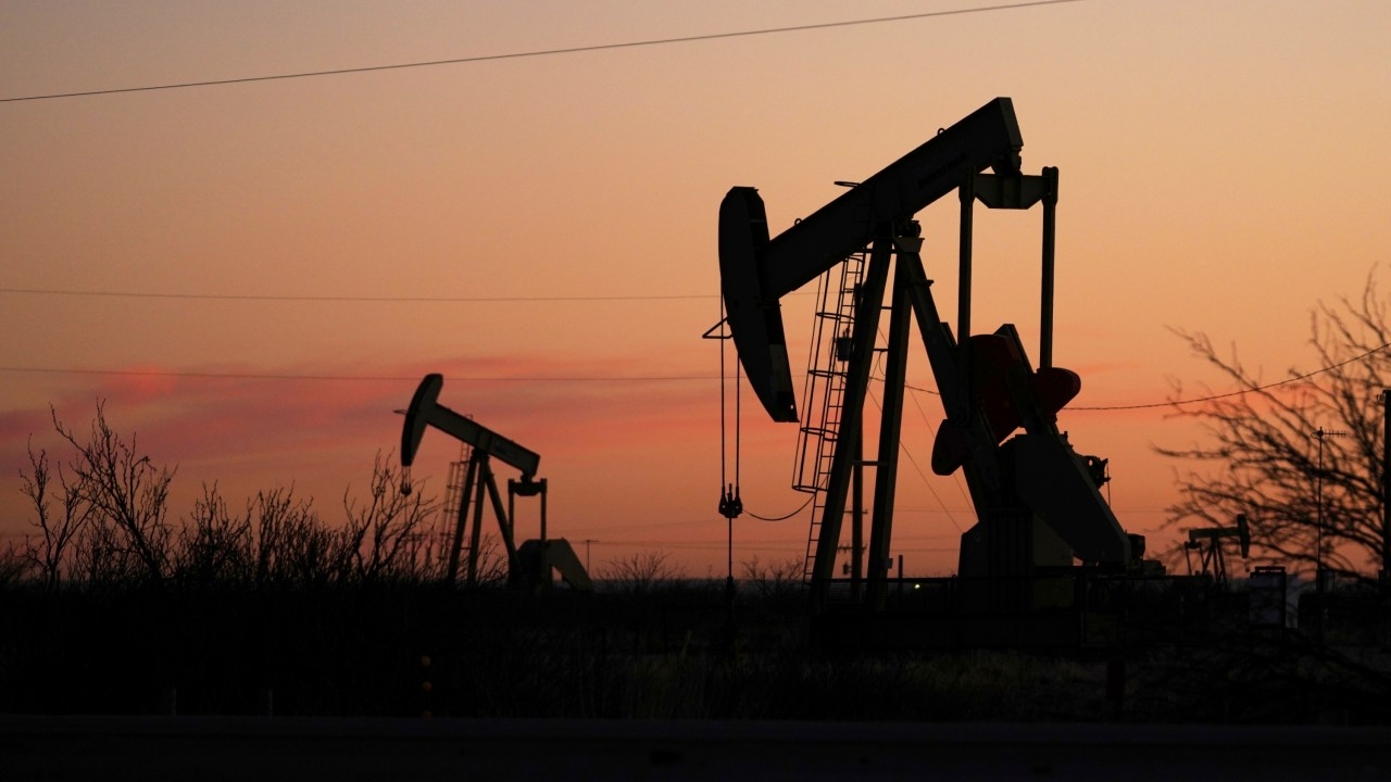 Oil prices soar following Israel strikes on Iran, as AMP's chief economist warns of further flow-on effects for Australians
