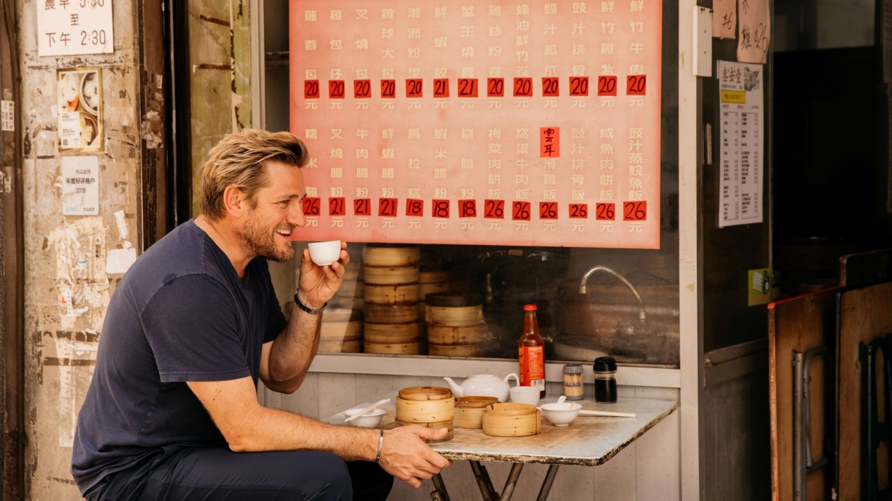 Curtis Stone shares his top travel hacks and tips for cheap eats