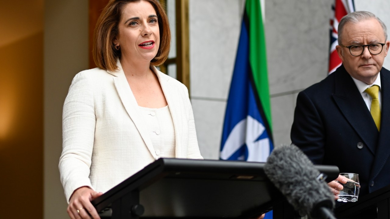 Labor's under-16 YouTube account ban an incoherent mess that overlooks the hostile, addictive scourge of online video game streaming
