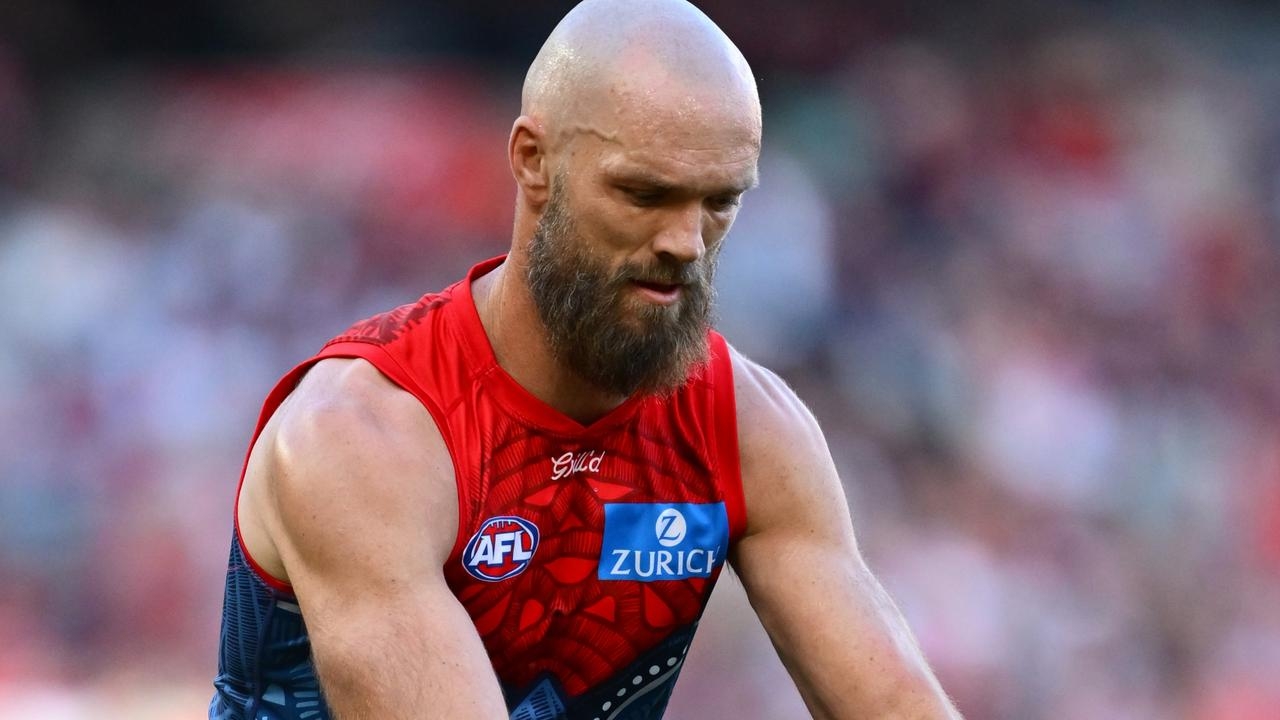 AFL Round 11 SuperCoach scores, trade advice: Melbourne v Sydney, St Kilda v Gold Coast, Adelaide v West Coast