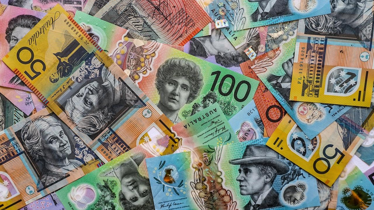 Labor urged to rethink 20 per cent student debt cut as leading research body calls for flat $5500 relief