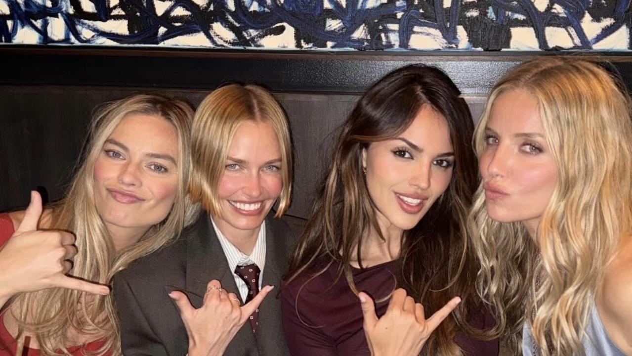 Margot Robbie, Lara Worthington and fellow Aussies reunite with Phoebe Tonkin