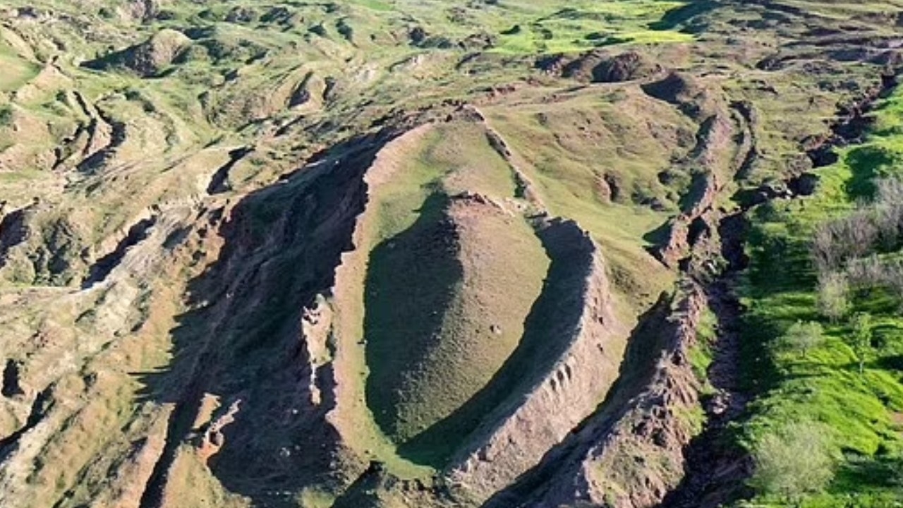 Noah's Ark site's ‘fully preserved' secrets discovered in radar scans by scientists: ‘Not what you'd expect to see'