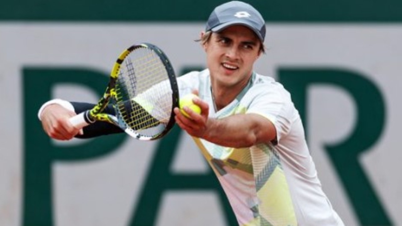Adam Walton wins first singles match at Roland Garros as Olivia Gadecki loses on centre court