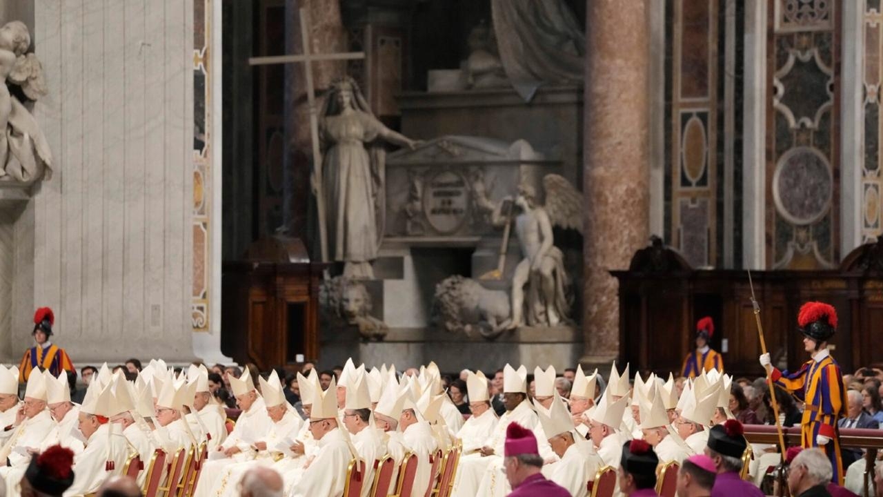 Cardinals attend final mourning mass for Pope Francis ahead of conclave