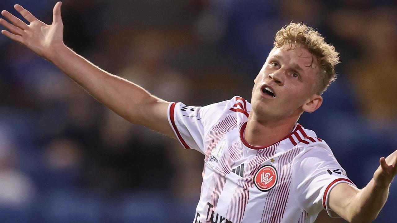 Zac Sapsford leaves Western Sydney Wanderers to join Dundee United