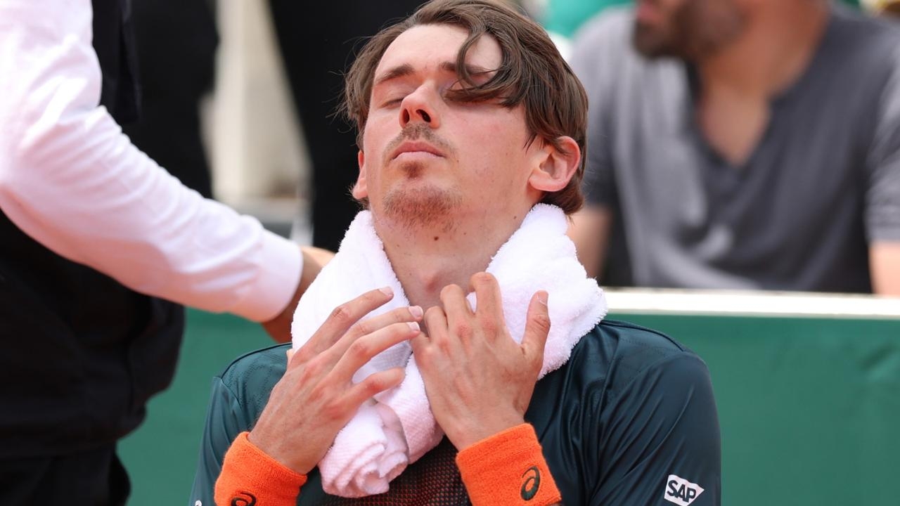 Alex de Minaur wants season shortened as event after event takes its toll at French Open