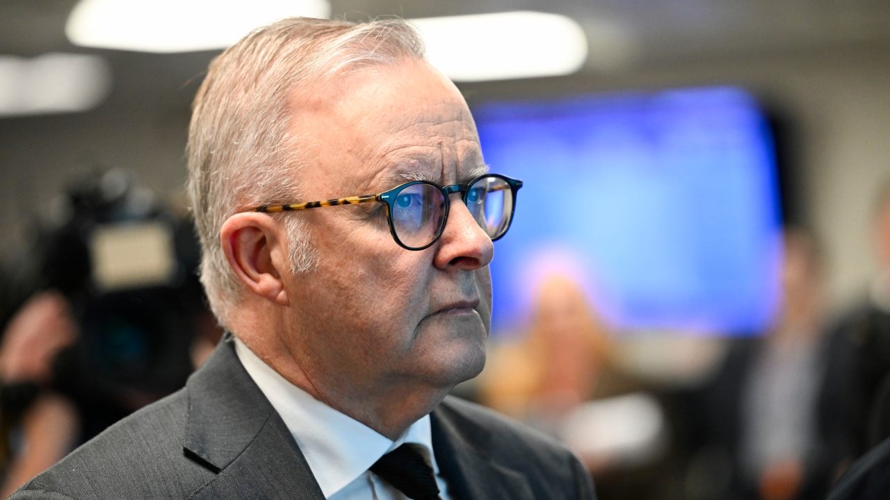 Prime Minister Anthony Albanese must reverse 'terrible mistake', take Darwin Port out of Chinese hands, defence expert says