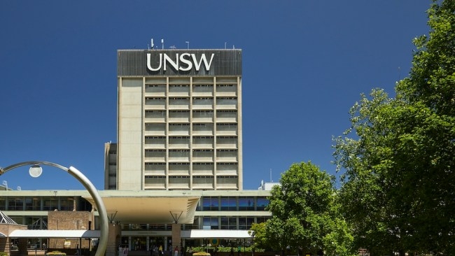 Inside the University of NSW's nudge unit that wants to ‘prebunk' misinformation before it even reaches you