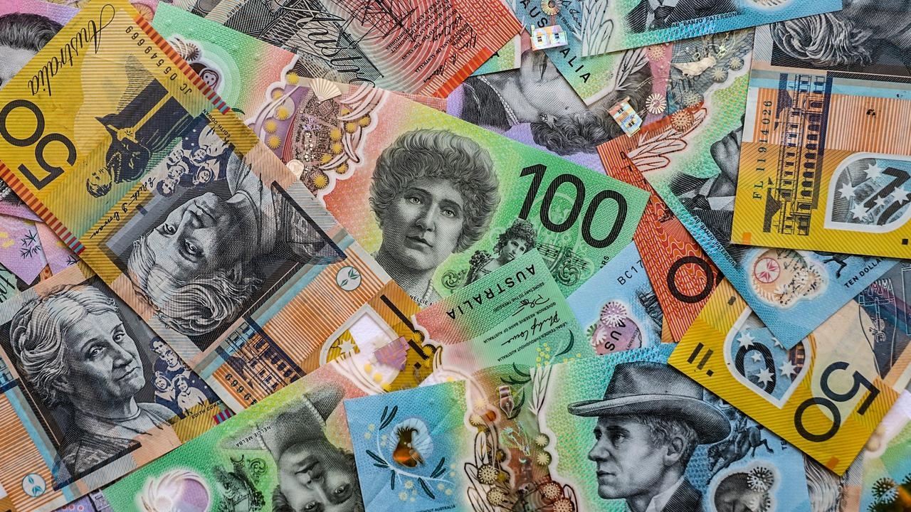 Labor to introduce new Bill to protect penalty, overtime rates for 2.6 million award workers
