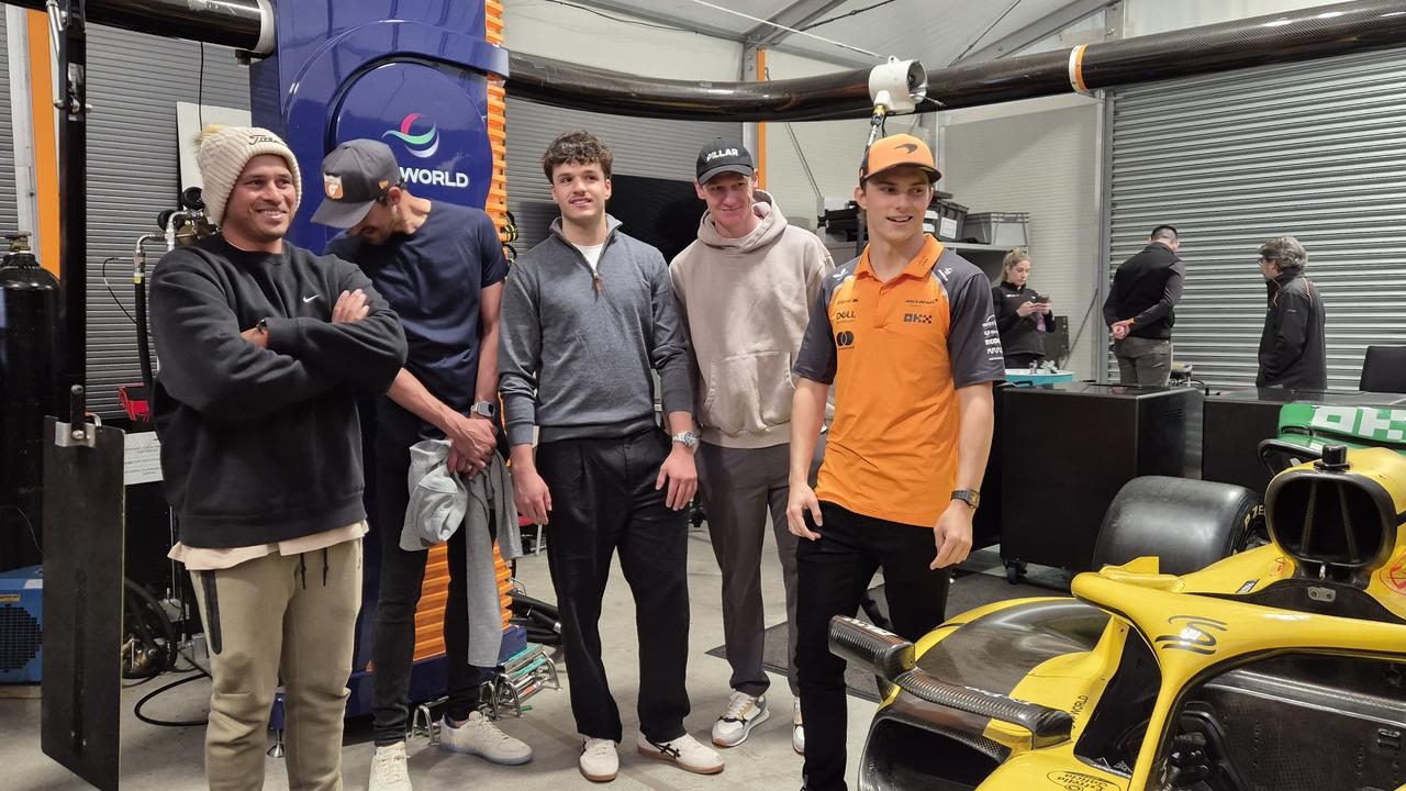 Why McLaren had to vet photos of Australian cricketers' meet-up with F1 star Oscar Piastri