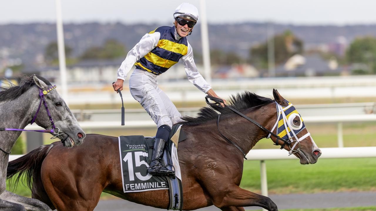 Lachlan Neindorf pulls off South Australian Derby heist with Femminile