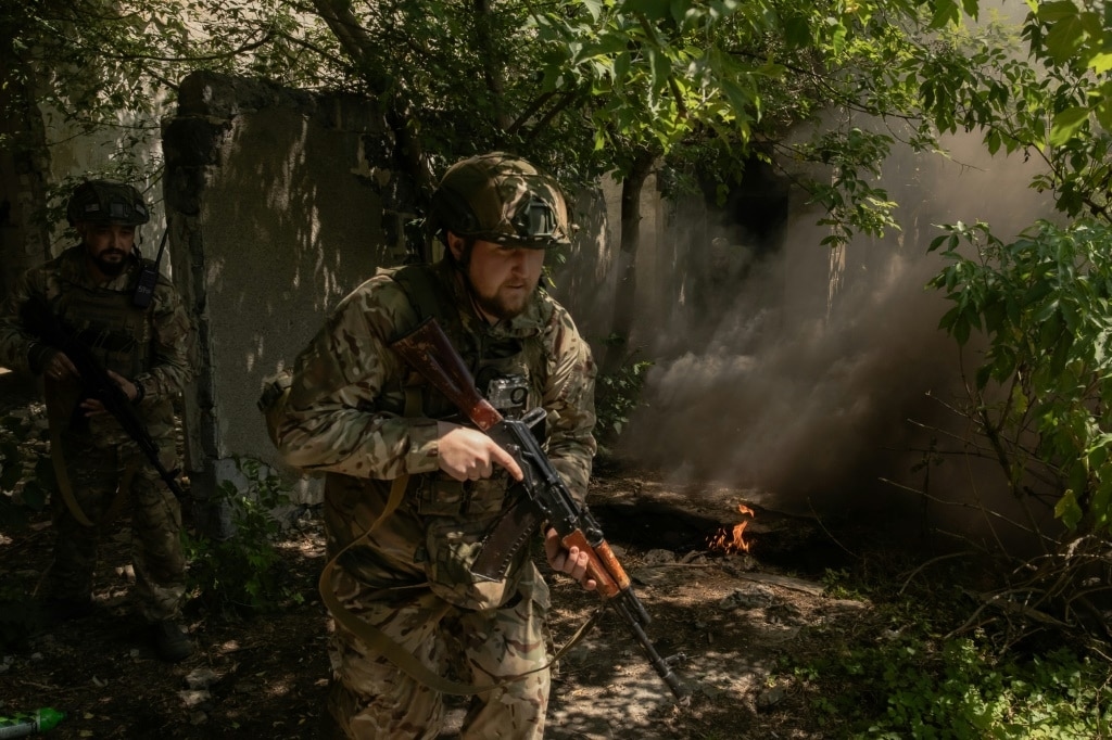 Ukraine demands Zelensky-Putin talks, Russia proposes brief truces