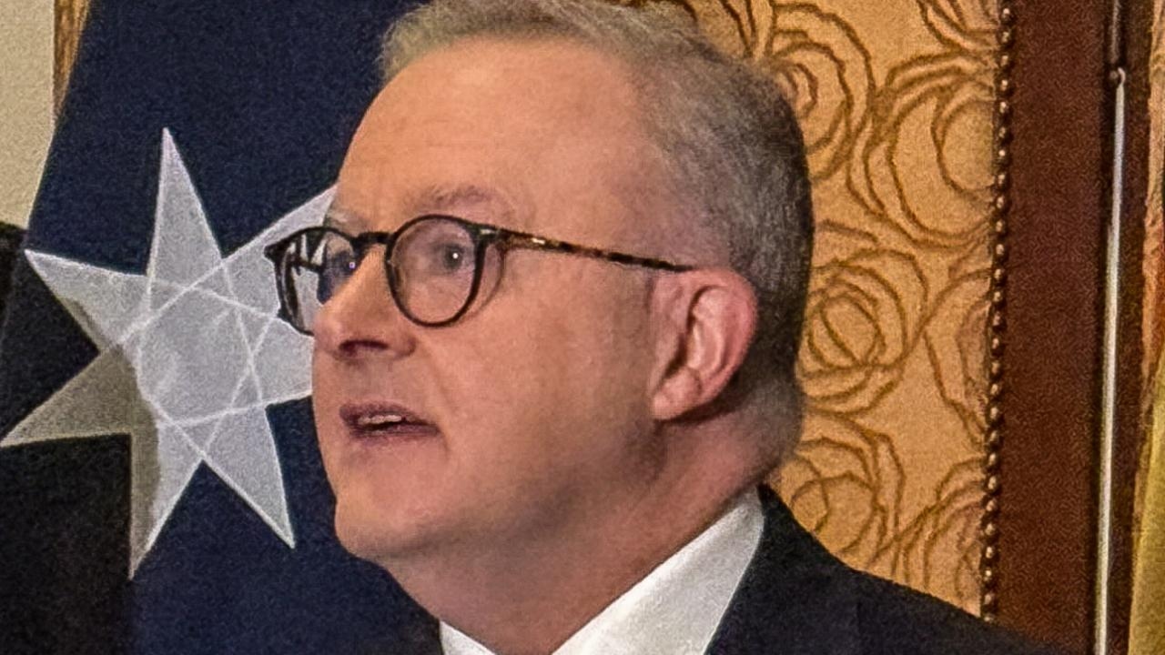Anthony Albanese makes shock port vow ahead of big Xi Jinping meet