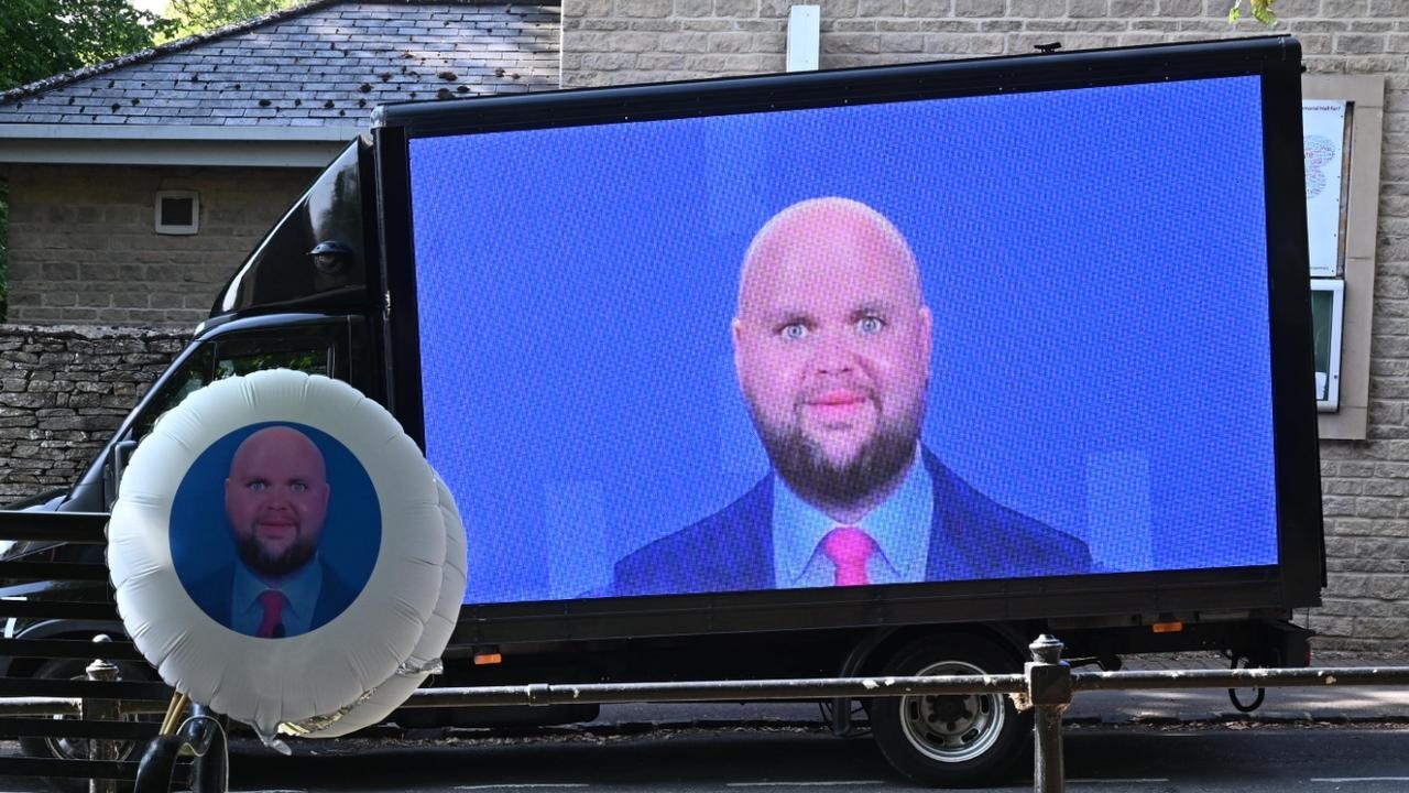 US politics live: JD Vance trolled with meme in wild UK stunt