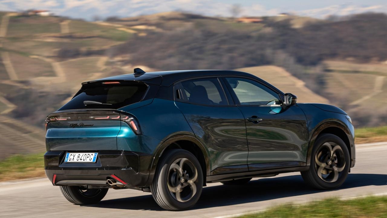 First Drive: Alfa Romeo Junior Ibrida