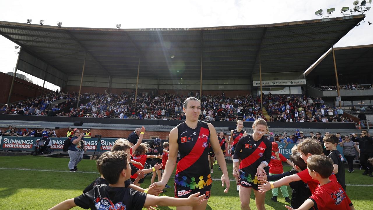 Windy Hill dispute: Cricket Australia calls for AFL compromise