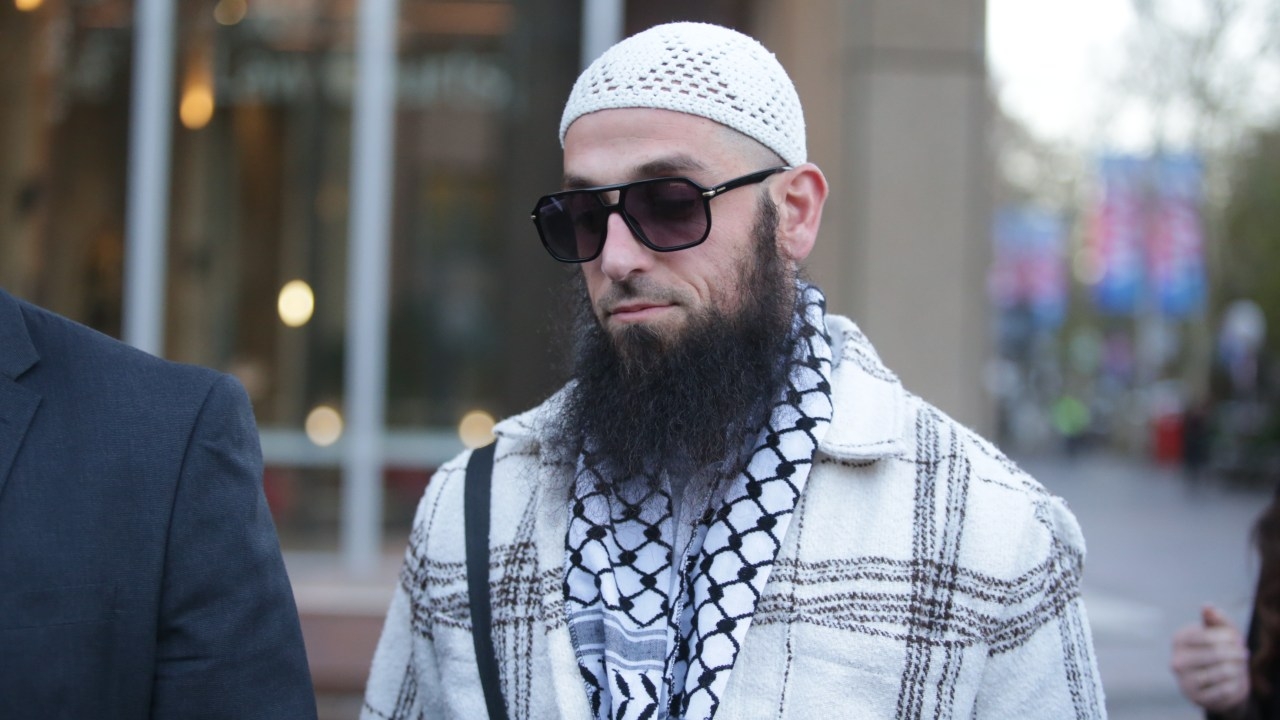 Radical Islamic preacher Wissam Haddad accused of insulting Jews in sermons to become an 'influencer'