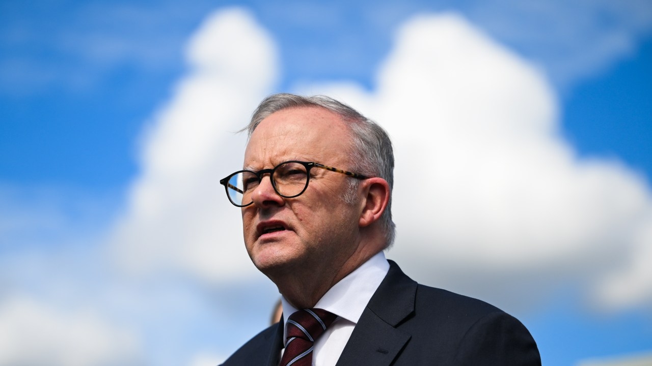Anthony Albanese dodges Sky News questions on demilitarising Hamas thrice days after Palestine recognition pledge