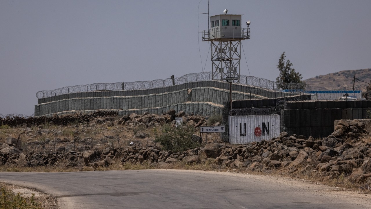 Israel launches fresh attacks against Syrian military headquarters as border tensions grow following clashes