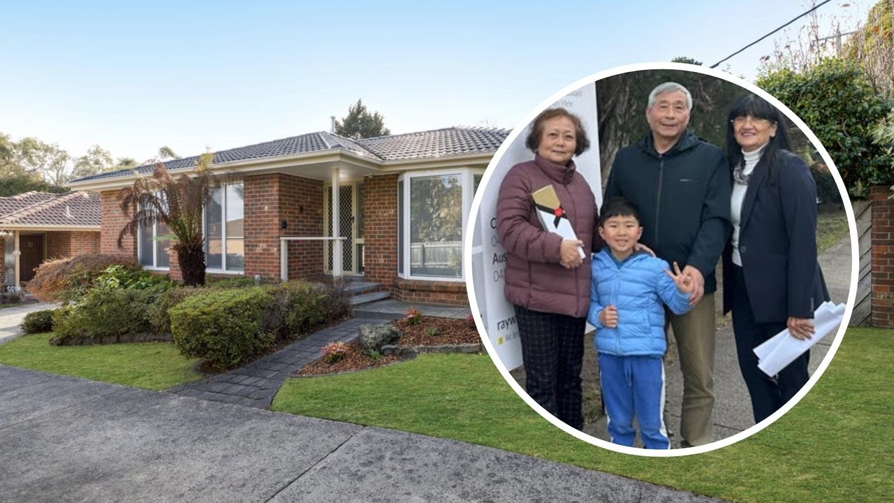 Auction pushes Wheelers Hill unit to $813k sale