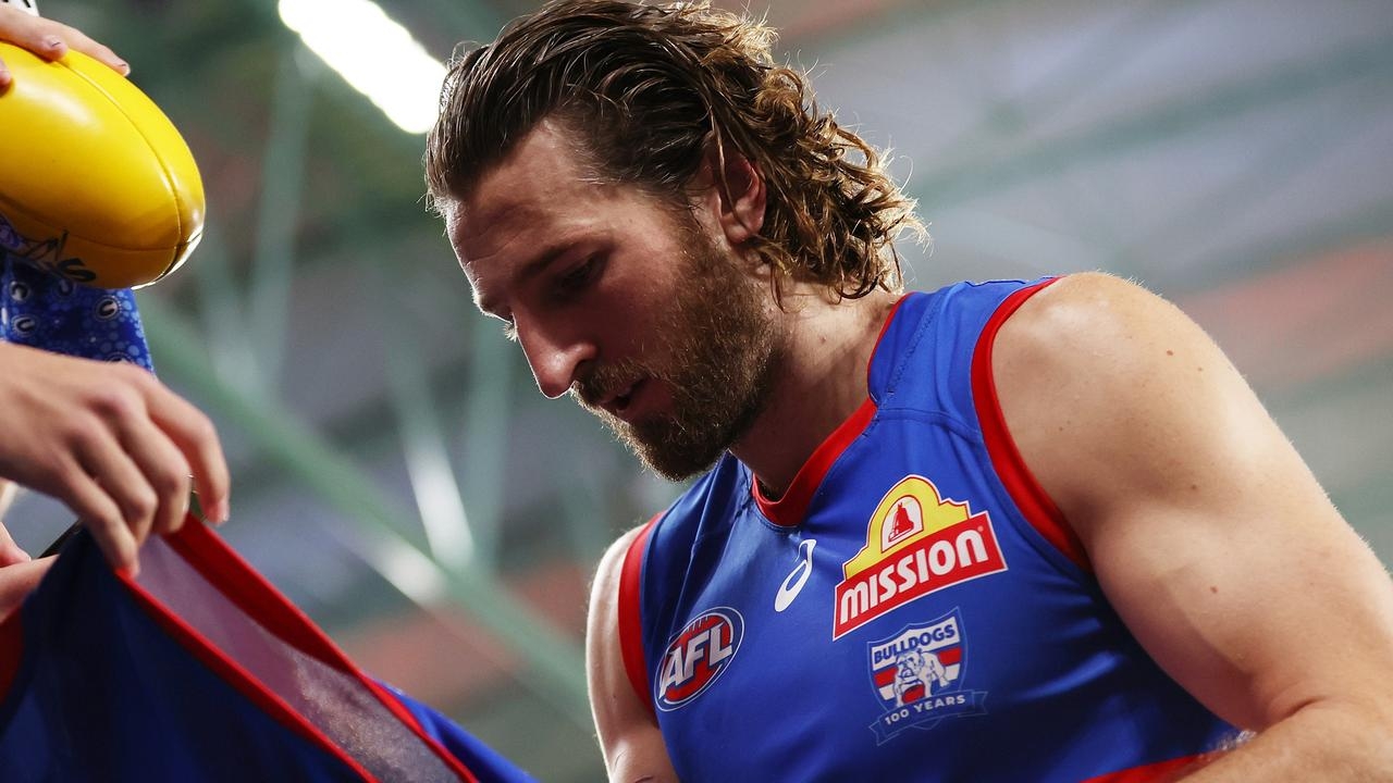 Western Bulldogs captain Marcus Bontempelli to open contract talks next week