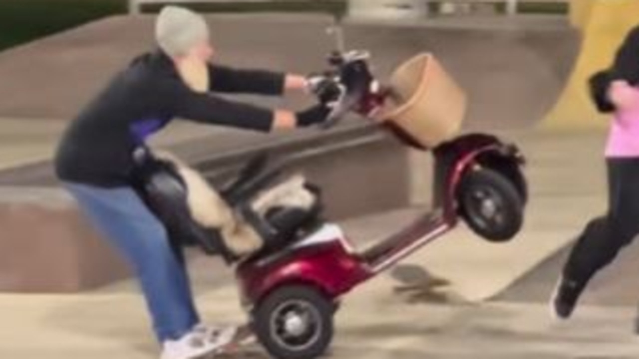 WA grandpa Gavin's crazy skills at Mandurah skate park goes viral