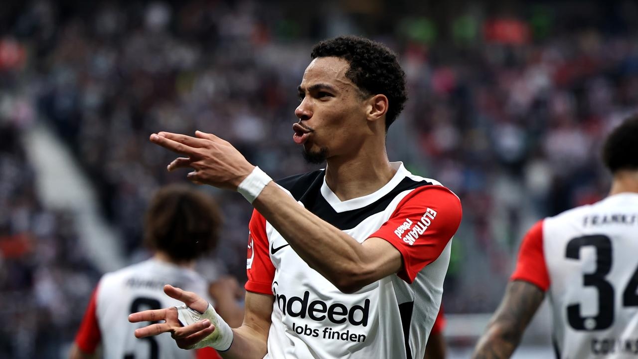 Liverpool agree £69m Ekitike deal as Man Utd sign Mbeumo for £65m
