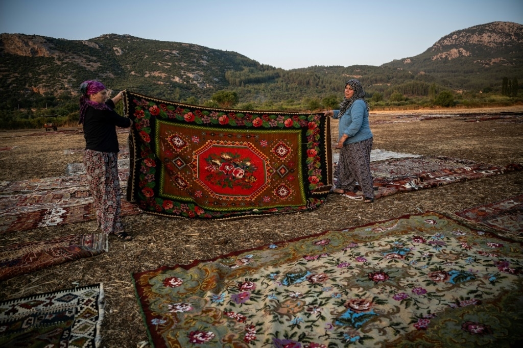 Thousands of carpets sunbathe at Turkish resort