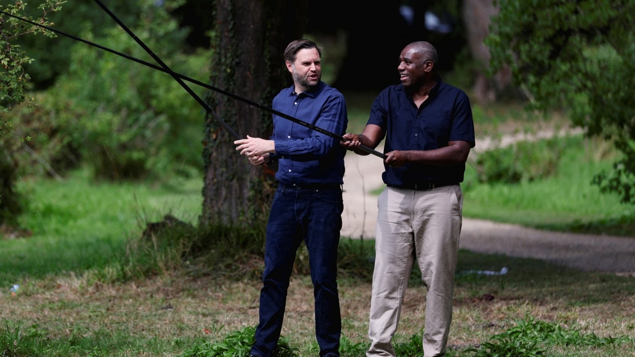 Britain's Foreign Minister risks fine for fishing without appropriate licence after photo with US Vice President JD Vance