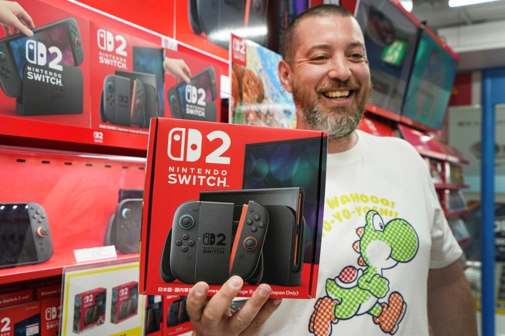Gamers get hold of Nintendo's hotly awaited Switch 2