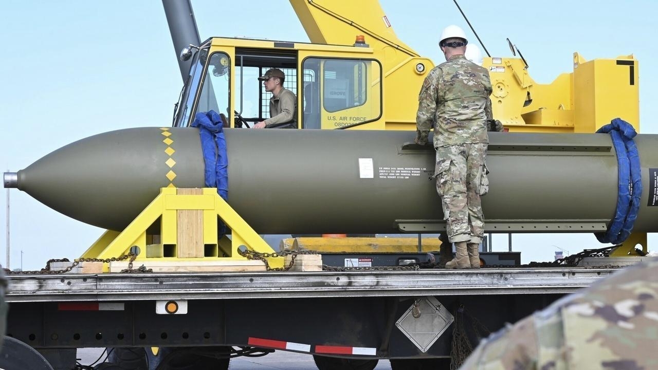 Iran's threats attempt to deter American involvement amid 15-tonne bomb scare