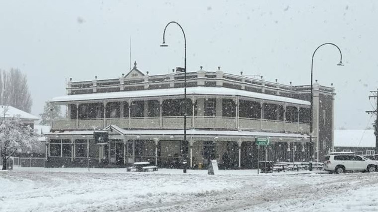 Thousands without power, cut off as ‘massive' snowfall blankets northern NSW