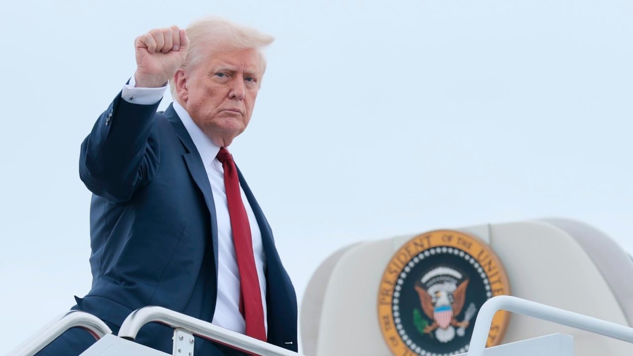 Trump announces two nuclear submarines to be moved near Russia