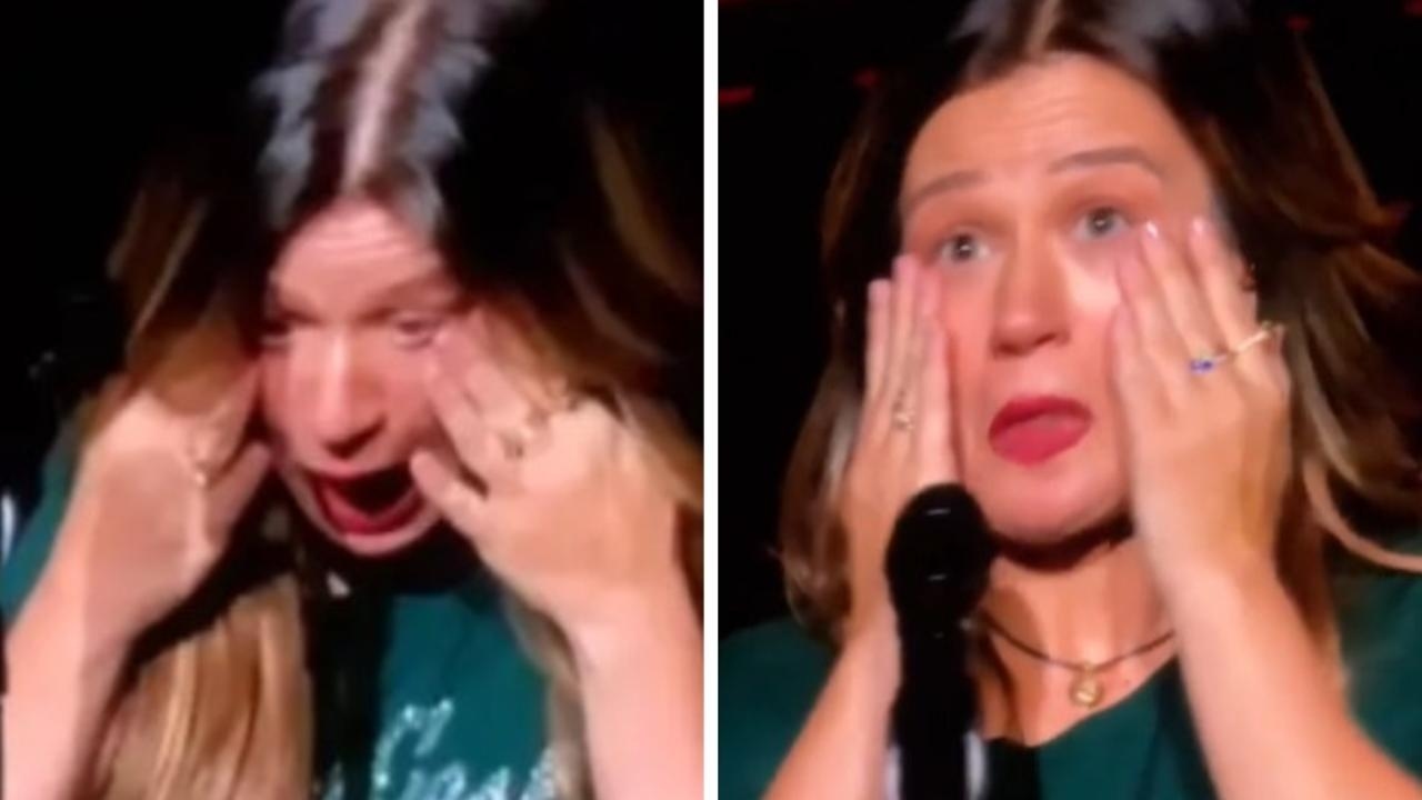 Heartbreaking video of Kelly Clarkson in tears as she struggles through concert days before her ex-husband's death