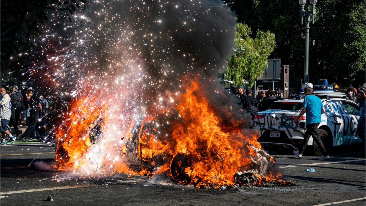 US Marines deployed in Los Angeles as anti-ICE riots continue