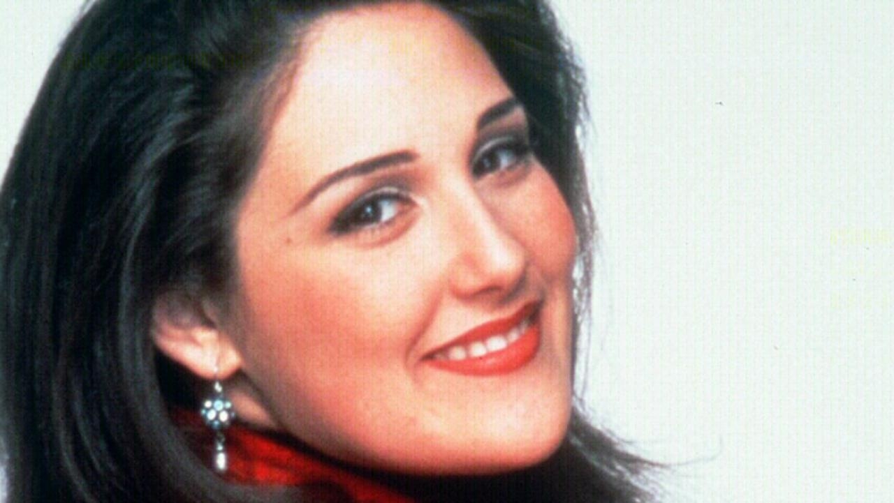 Former talk show queen Ricki Lake debuts facelift live on TV