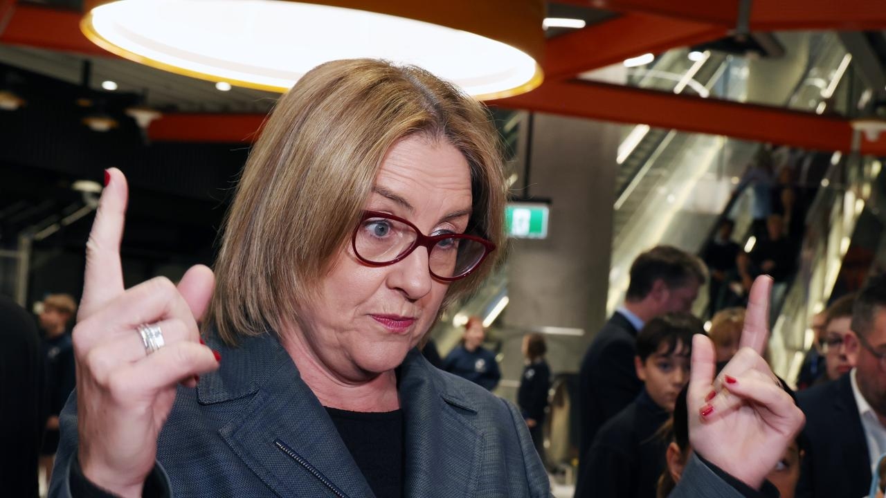 ‘No rules': Public consultation opens on Victoria's work-from-home laws