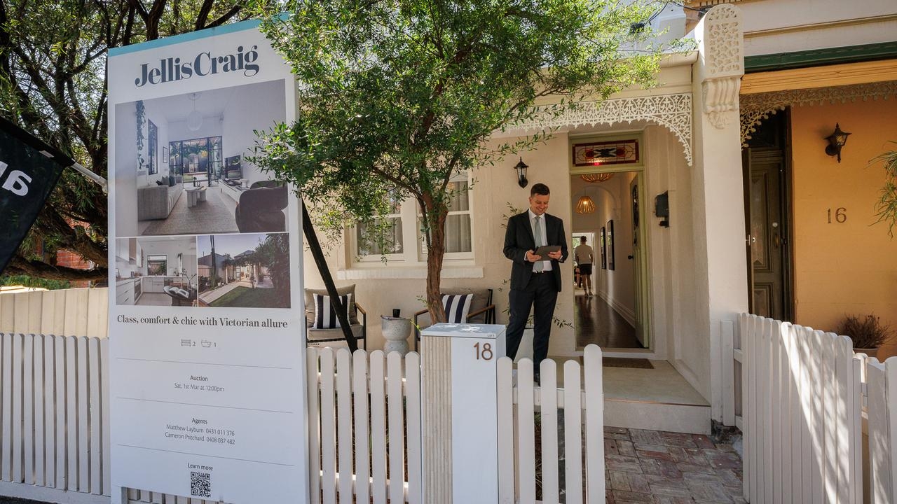 Melbourne suburbs where units save buyers over $1m