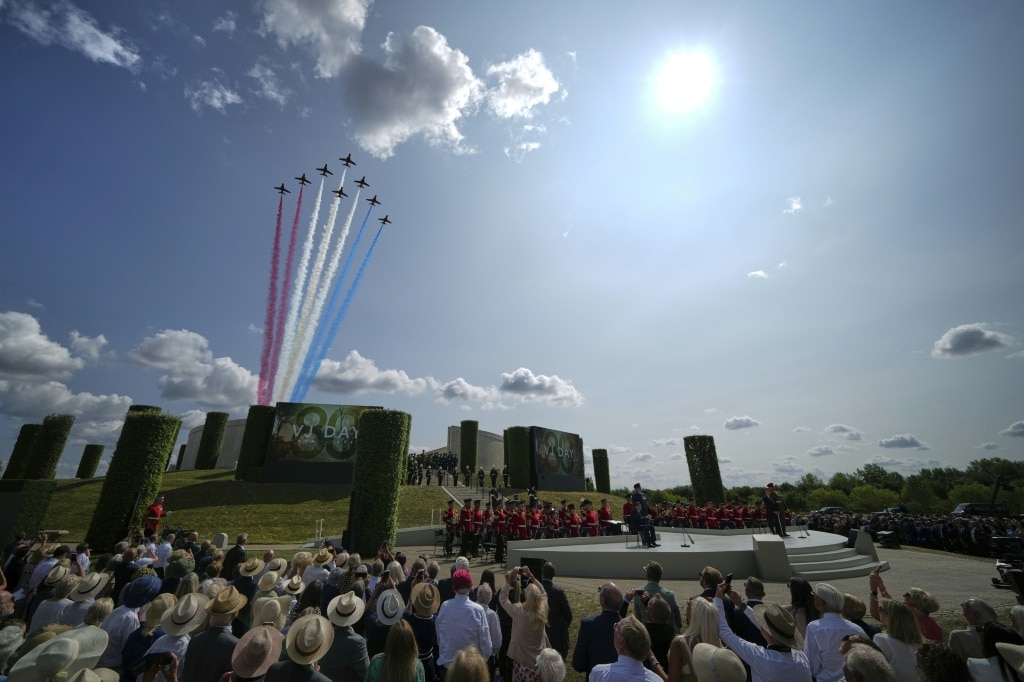 UK king, Starmer lead VJ Day tributes to WWII veterans, survivors