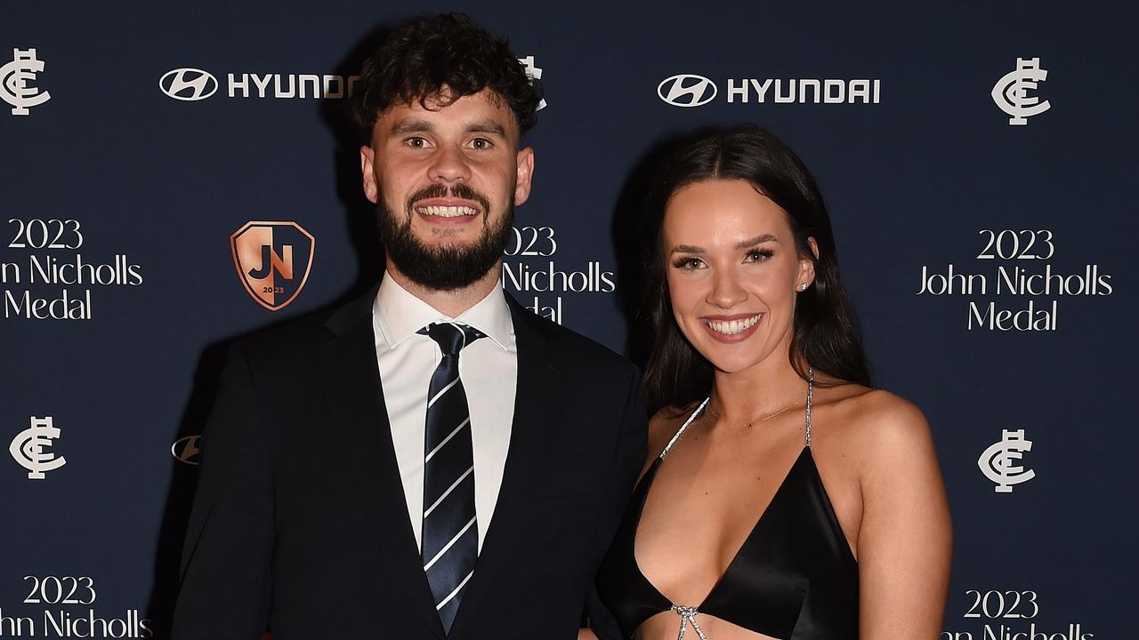 AFL and Carlton player Zac Williams signs up to become a registered organ donor after finding out his wife already was