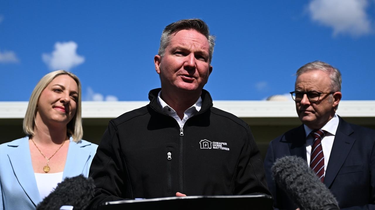 ‘Embraced with enthusiasm': Bowen touts Labor's home batteries program