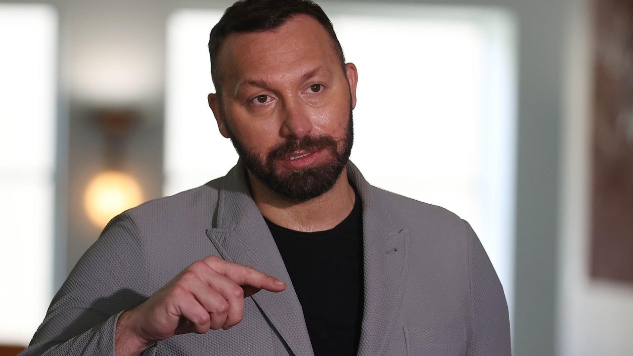 Ian Thorpe allegedly robbed while moving house