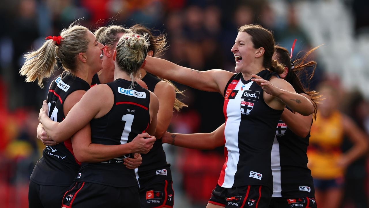 AFLW season 10: Hawthorn, St Kilda notch up round one wins